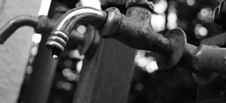 家庭の水をもっと安心でおいしくするための浄水器選びと使い方ガイド 家庭の水をもっと安心でおいしくするための浄水器選びと使い方ガイド